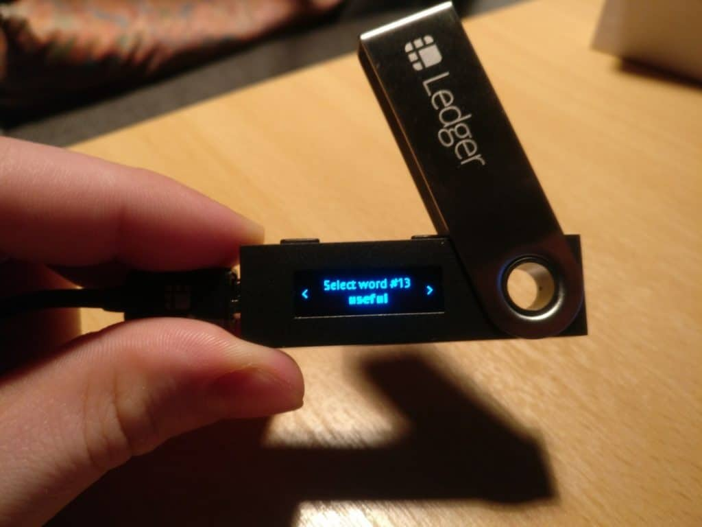 Как заработать от 50 тысяч в месяц на продаже кошельков Ledger Nano S