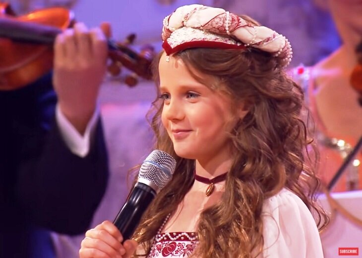 9-летняя оперная певица из Голландии покорила мир своим вокалом. Amira Willighagen