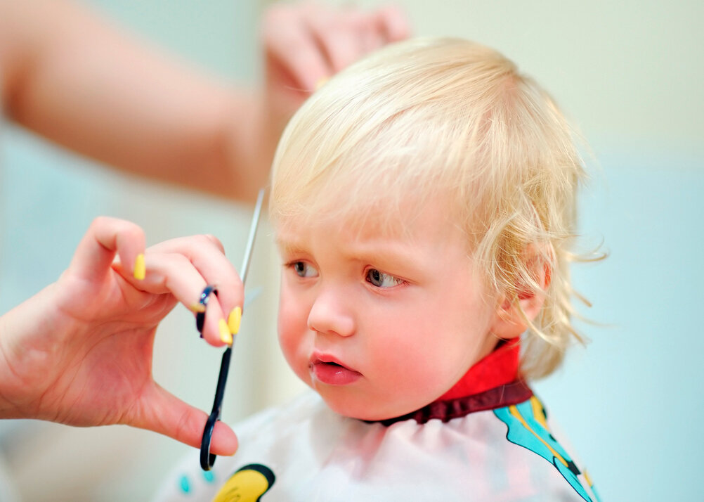 Почему стрижка детей до года – нежелательная процедура — основные причины