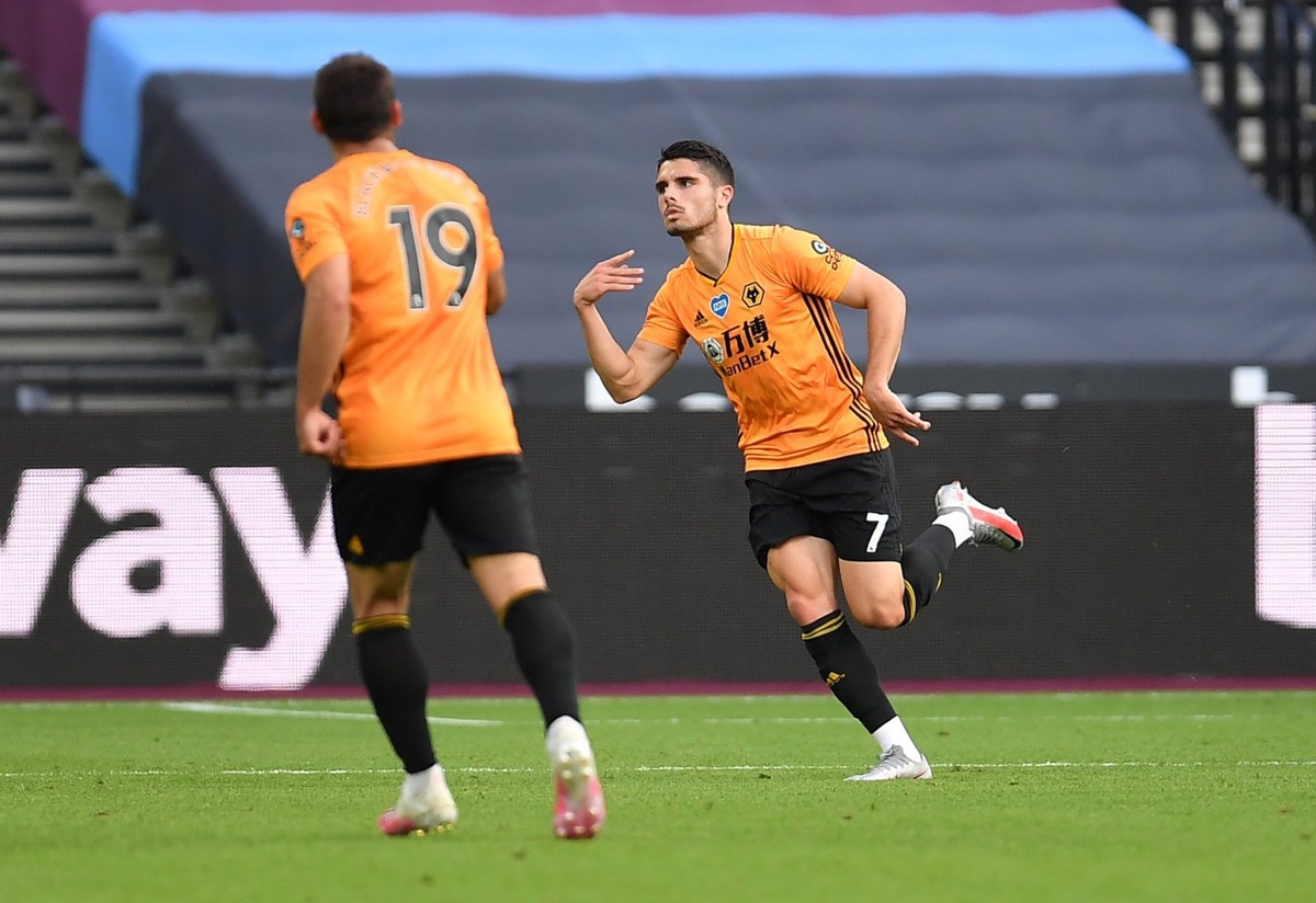 Нету празднует свой очередной гол в АПЛ