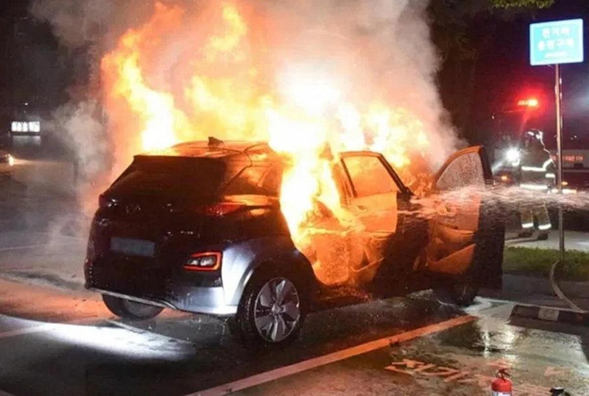 Самовозгорание автомобиля.