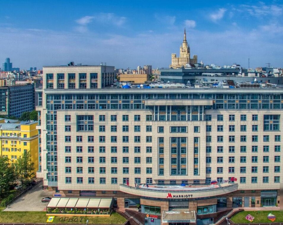 Звезда арбата москва. Марриотт новый Арбат 32. Новый Арбат 32 гостиница Marriott Москва. ЖК новый Арбат 32. Звезды Арбата,ул новый Арбат 32.