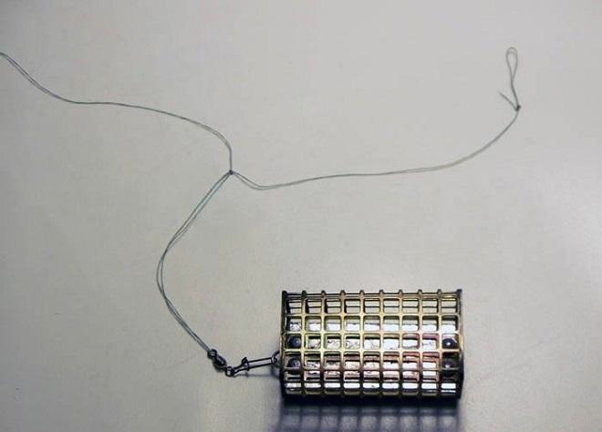 Внешний вид фидерного монтажа «патерностер» (петля Гарднера)