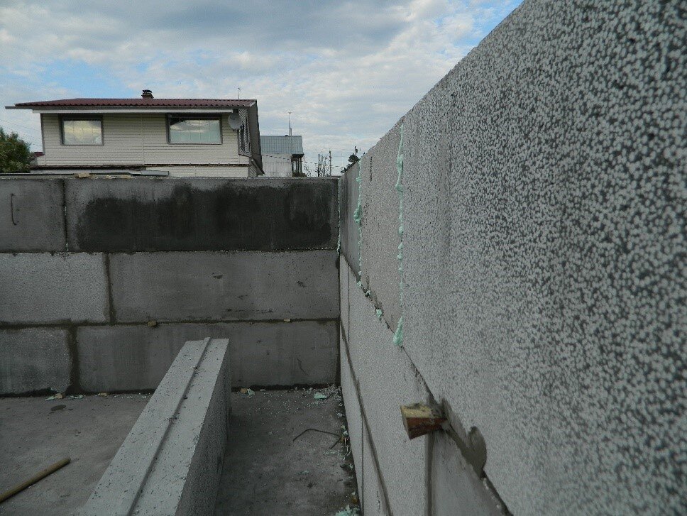 Стена из мегаблоков марки D500