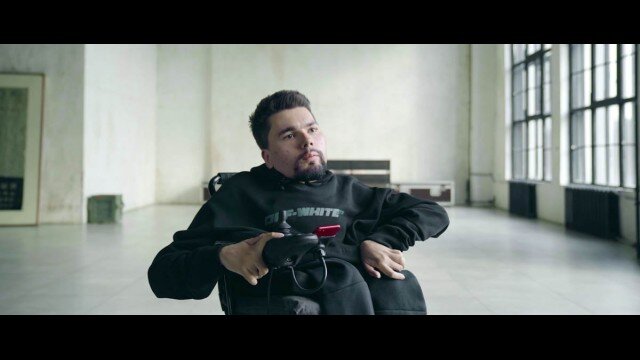 Кадр из фильма «Дуров»