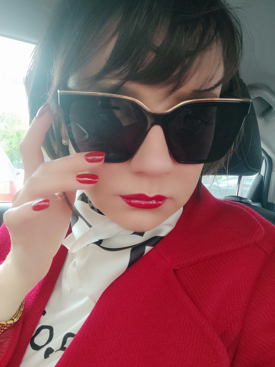 фото дизайнера (стиль драматический)