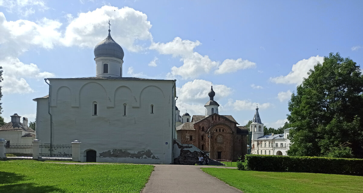 Храмы Ярославова дворища. 