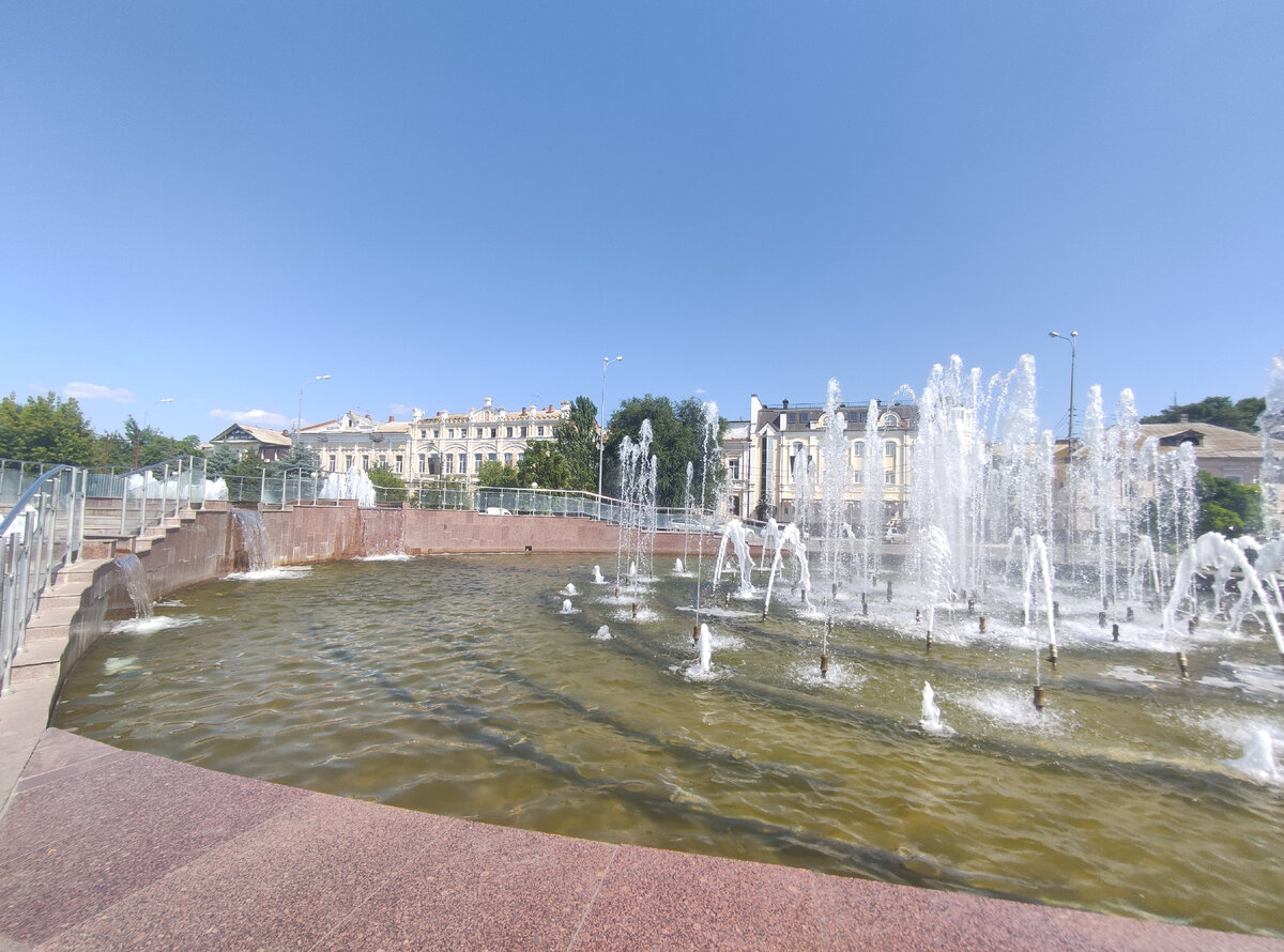 Центр Астрахани прекрасен.