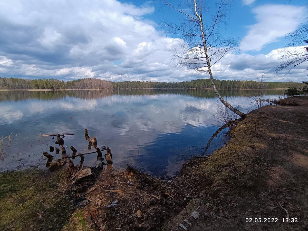 Демонтированные мостки на пляже. Фото подписчика группы "Неизвестное Поозерье"