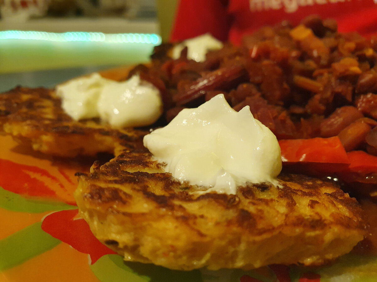 Со сметаной похожи на пироженки