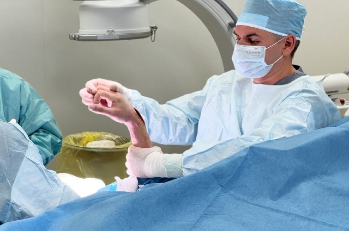    В Татарстане врачи пришили подростку отрубленную топором кисть