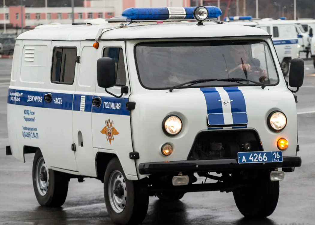 Уаз 2206 полиция. Уаз полицейский 3909. Уаз-452 бобик. Уаз 452 полиция. Уаз буханка полиция.