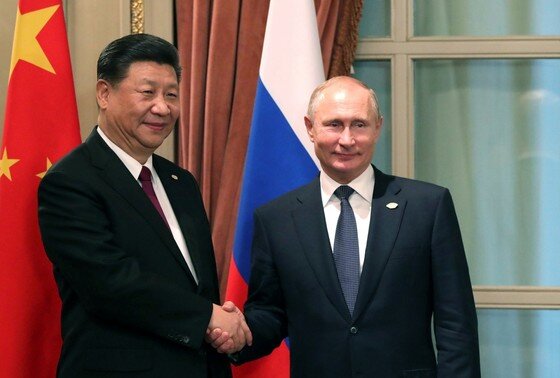    Президент России Владимир Путин и председатель КНР Си Цзиньпин