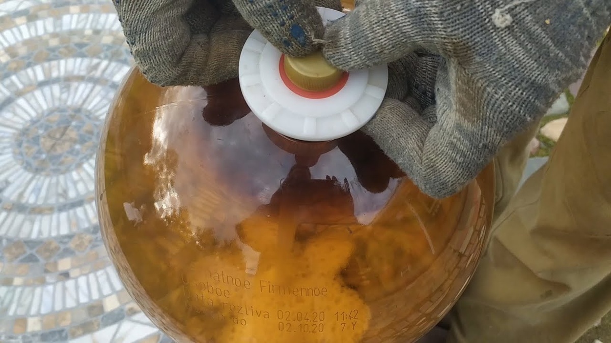                     Стравливаем воздух из кеги