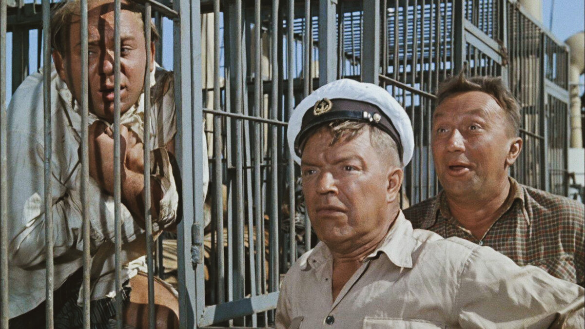 Евгений Леонов полосатый рейс. Полосатый рейс фильм 1961. Полосатый рейс фильм 1961 Леонов. Евгений Леонов в фильме полосатый рейс. Полосатый рейс режиссер