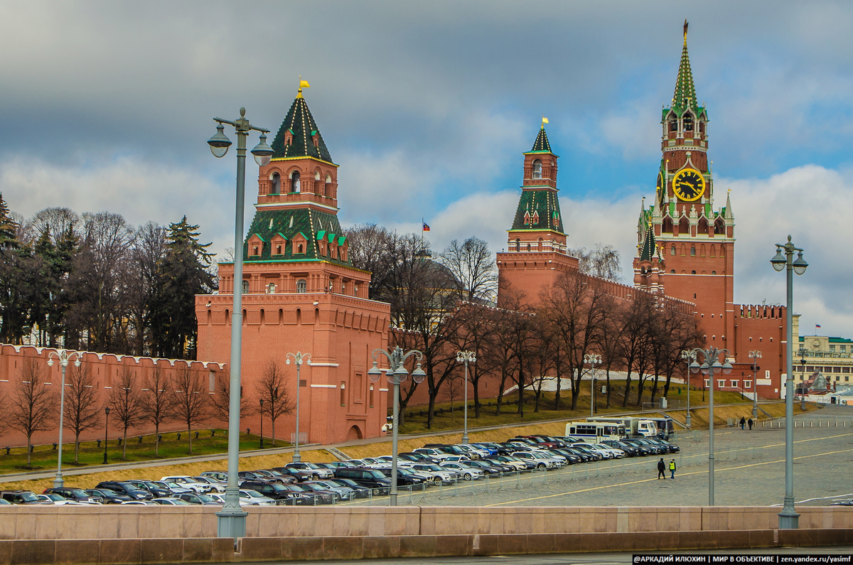 Спасская башня Московского Кремля