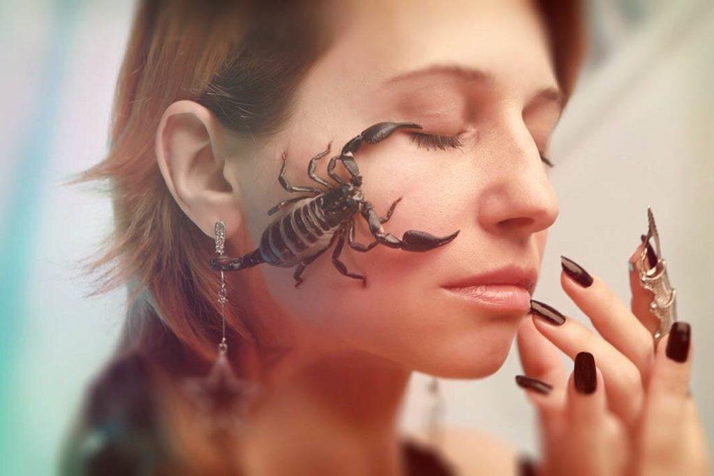 Упражнение Скорпион для женщины