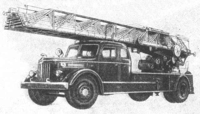 Автолестница АЛМ-45 на базе МАЗ-200 — 1955 год (firedesign.narod.ru).