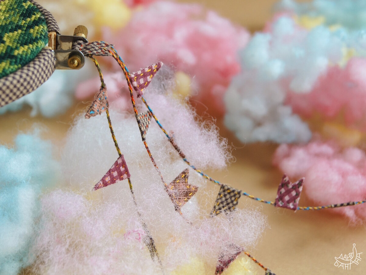 Как и синтепух, из которого получаются замечательные облака))