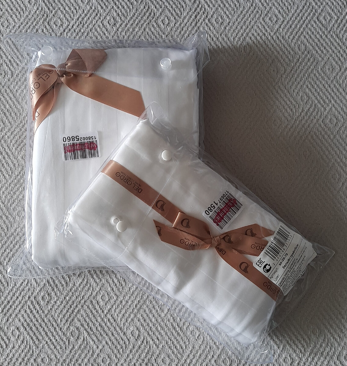 Очень стильная упаковка, можно подарить, а можно себя порадовать!