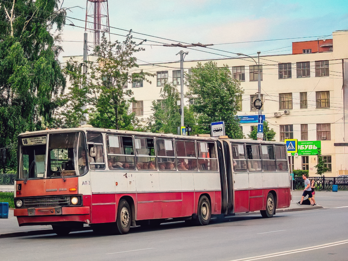 «Мчится наш поезд вперёд, где тормознёт — чёрт знает...»