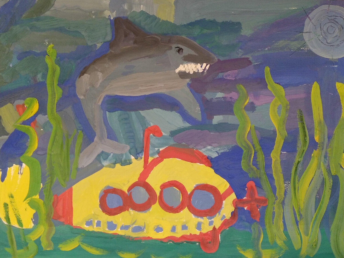 Фотография автора. Из личного архива. По-мнению сына все стремились к Победе, даже акулы. 