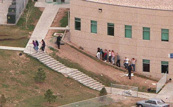 Школа Колумбайн, 20 апреля 1999 г.