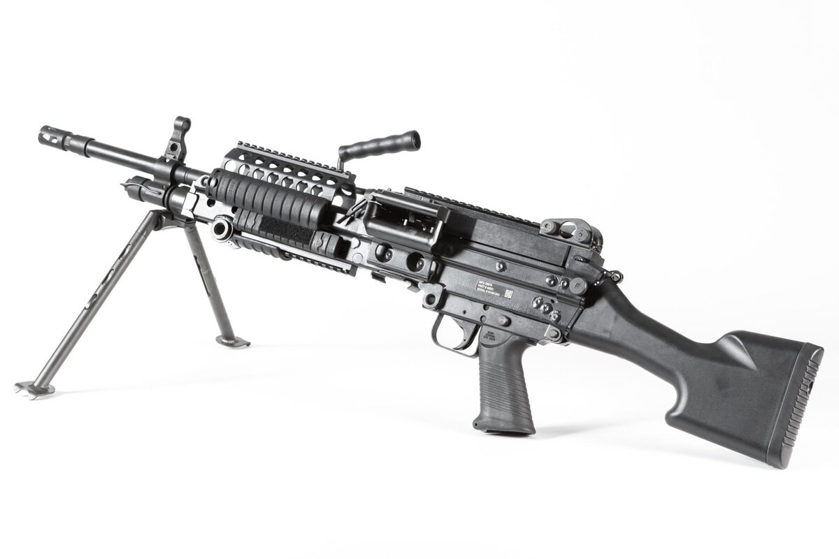 Легкий пулемет Mk 46 был разработан в соответствии со спецификациями USSOCOM с использованием 5,56-мм патрона НАТО.