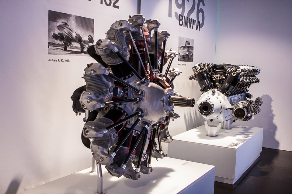 Двигатель самолета