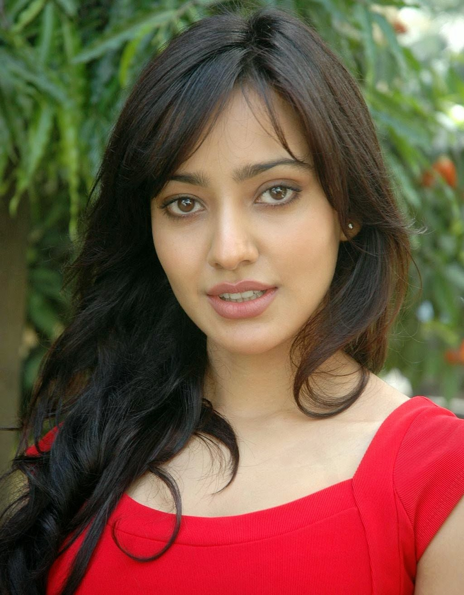 Neha sharma. Шарма лет. Шарма лет. Aditi sharma (actress, born 1983). Ниа шарма рошни.
