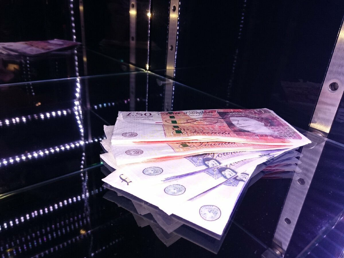 Сколько платят за работу?