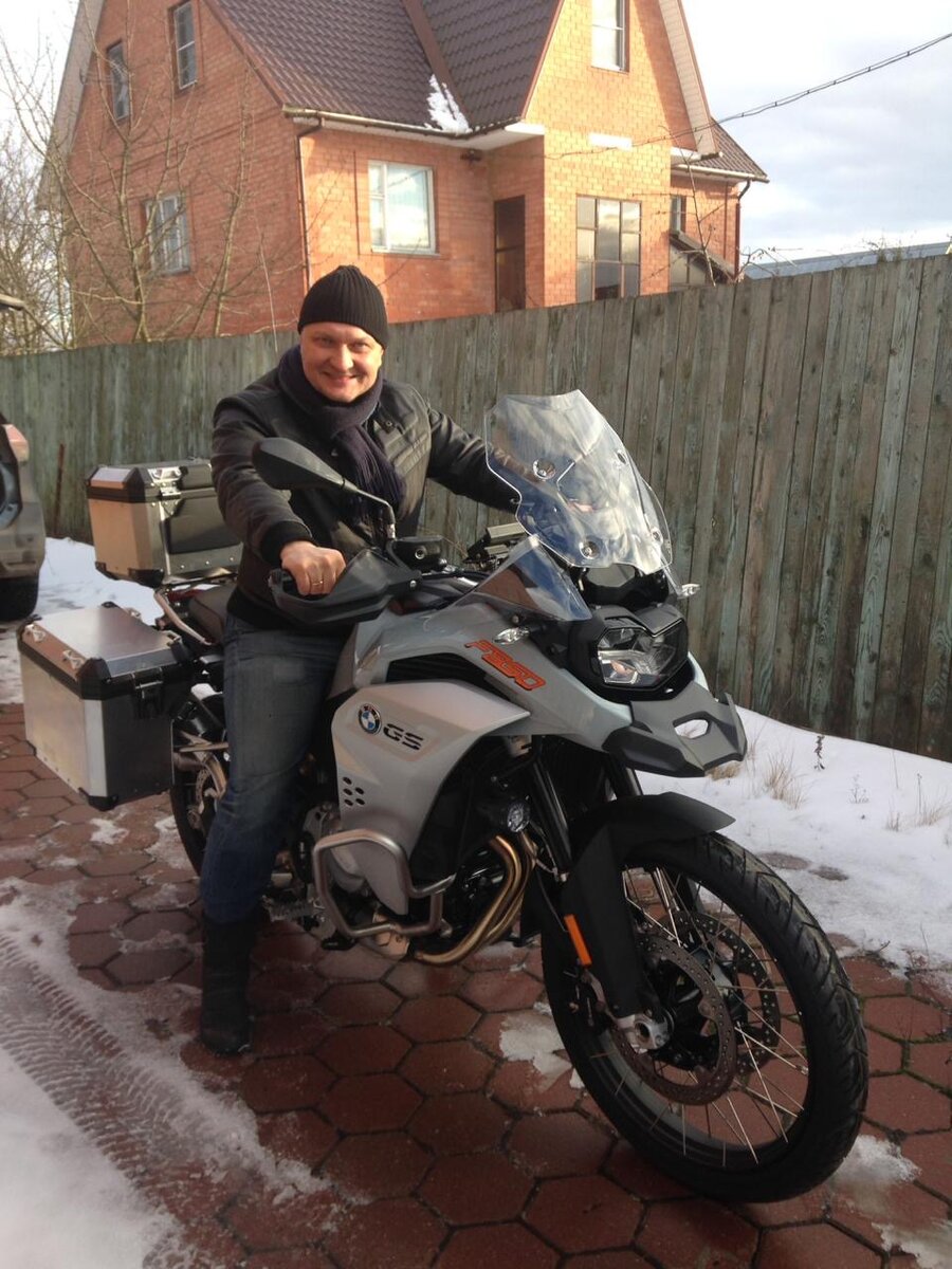 Второй в моей мотожизни собственный мотоцикл - "Гусь" BMW F850GS Adventure. Ну и чем по-вашему я его выбрал? ;) Фото автора.