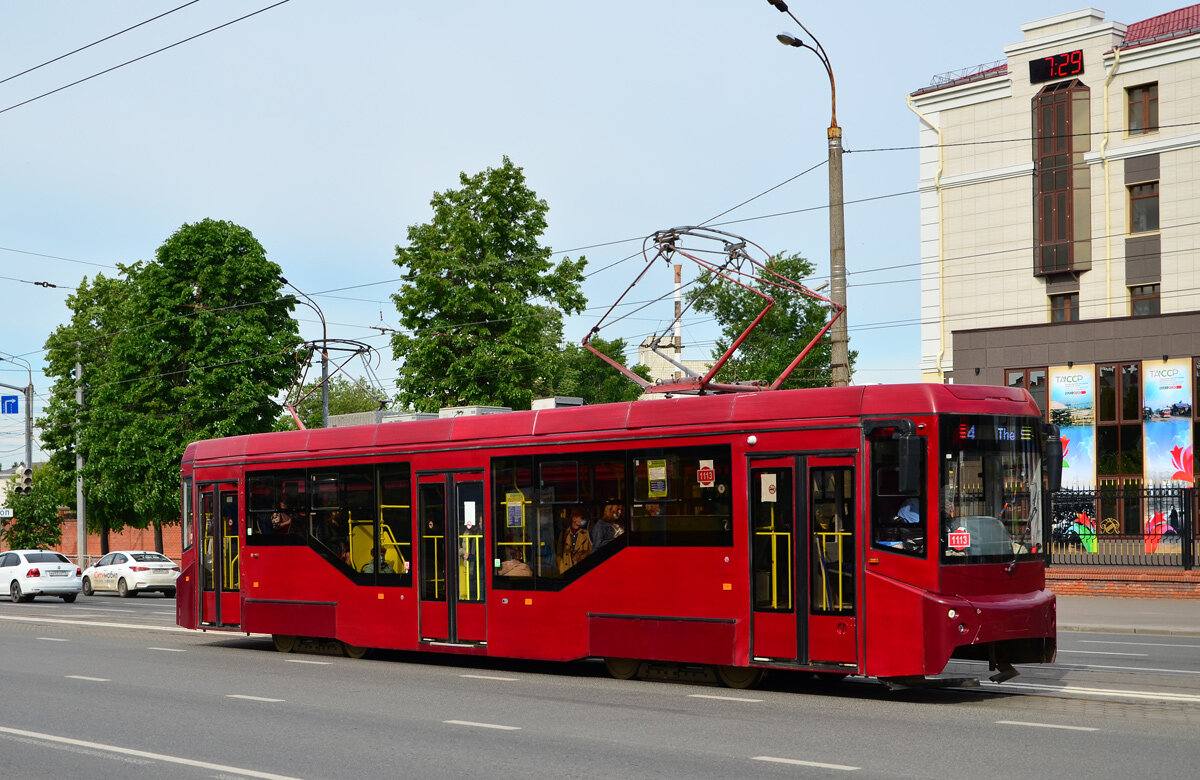 Первый маршрут казань. Трамвай 71 407 01 Казань. Трамвай спектр 71-407. УВЗ 71-407. 71 407 Казань.