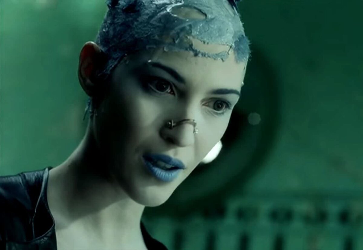 Кадр из фильма "Бессмертные: война миров" (2004)