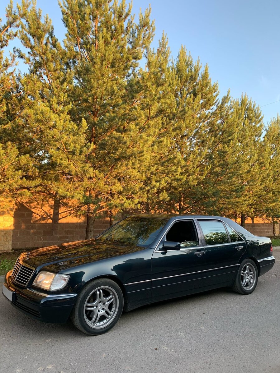 Это прекрасный Mercedes 140