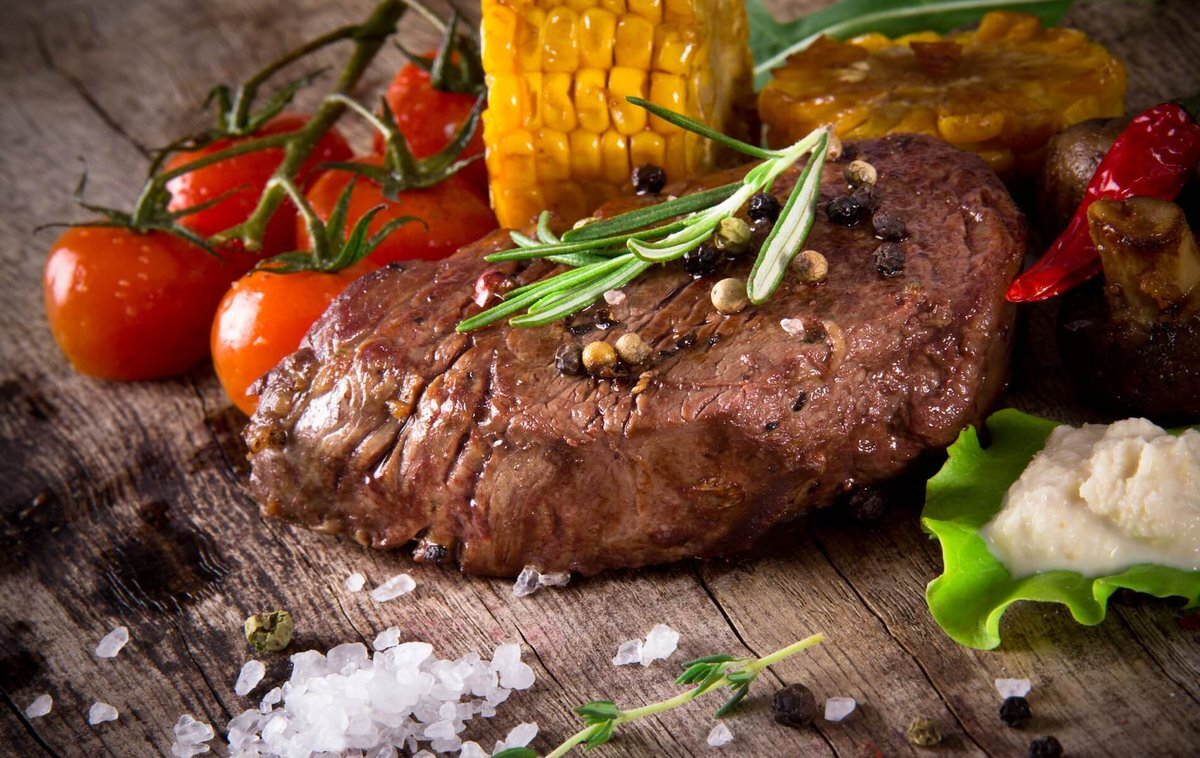 Ростбиф рибай. Стейк антрекот из говядины. Стейк говяжий рибай. Бифштекс антрекот. Стейк шатобриан блэк ангус.