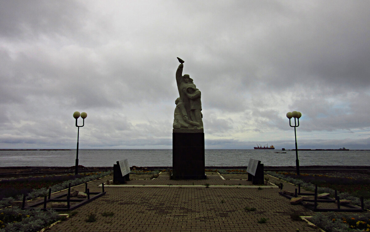  Памятник рыбакам (Невельск)