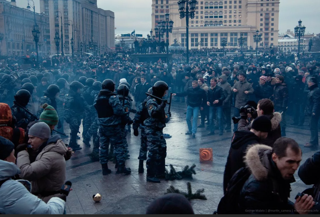 21 июня 2010 года. 11.12.2010 Манежная площадь. 11 Декабря 2010 Манежная площадь. Беспорядки в Москве на Манежной площади 2010. Беспорядки на Манежной площади 2010.