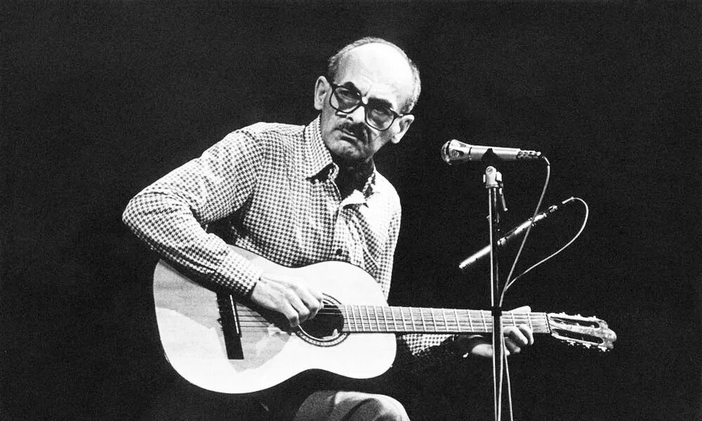 Булат Шалвович Окуджава (1924-1997)