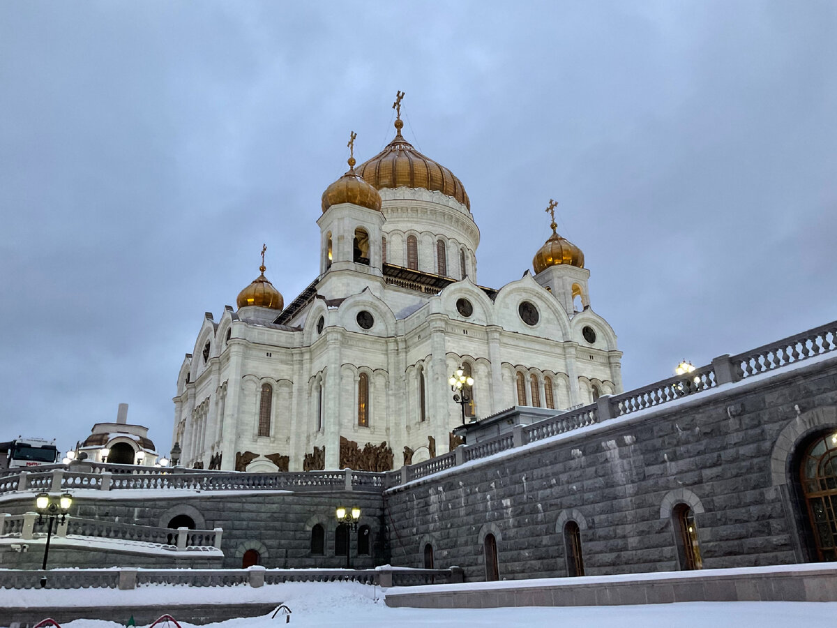 Семикупольный храм в Москве