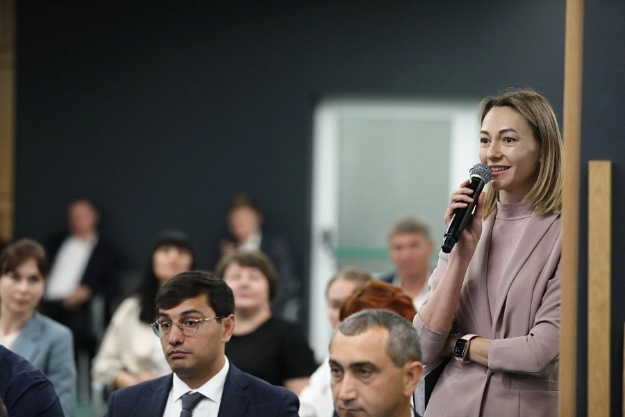 Кондратьев с бизнесменами. Сергей галицкий предприниматель. Краснодар сергей галицкий 2020 магнит. Молчанов валерий иванович джубга. Крупные бизнесмены кубани.