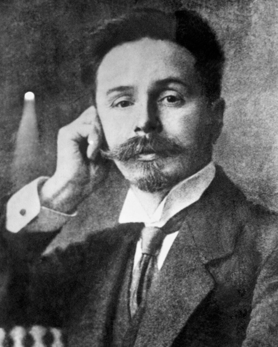 Композитор Александр Скрябин. 1946 год. фотография: репродукция фотохроники ТАСС
