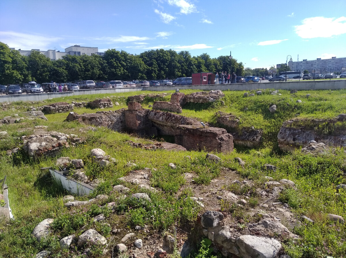 Фундаменты замка Кёнигсберга в наши дни.