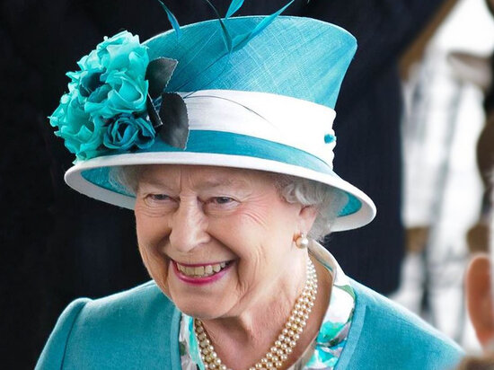     Авторство: Senedd Cymru / Welsh Parliament from Wales. Official opening of the Fourth Assembly, June 7 2011 / Agoriad swyddogol y Cynulliad newydd, 7 Mehefin 2011, CC BY 2.0 / Wikimedia.org