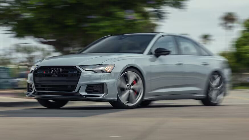 Audi S6 2023 года выпуска