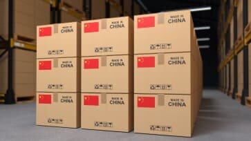 Груз упакованный в картонные коробки.