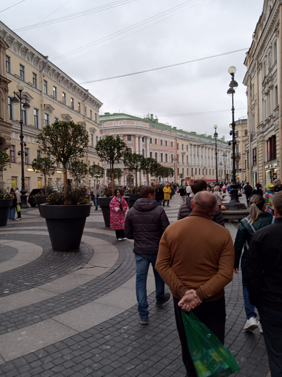 Чем заняться в Санкт-Петербурге в плохую погоду
