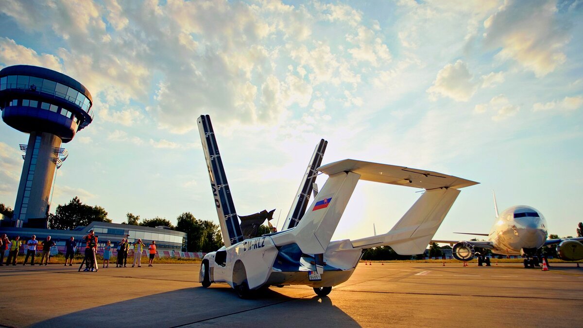 Летающий автомобиль AIRCAR словацкой компании Klein Vision