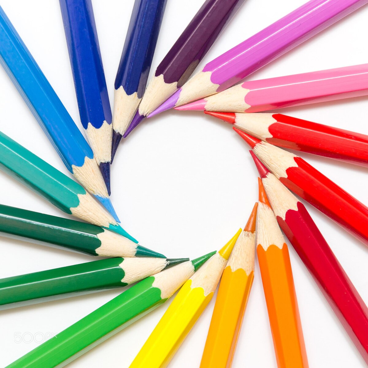 Цветные карандаши радужные