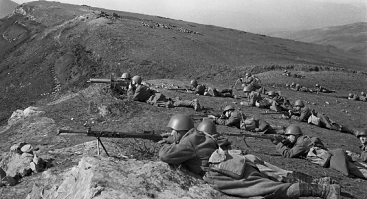 Битва за Кавказ 1942-1943. Картинка взята из источника: https://2wars.ru/wp-content/uploads/2021/03/image5-2.jpg.